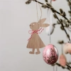 Królik wielkanocny zawieszka drewniana róż